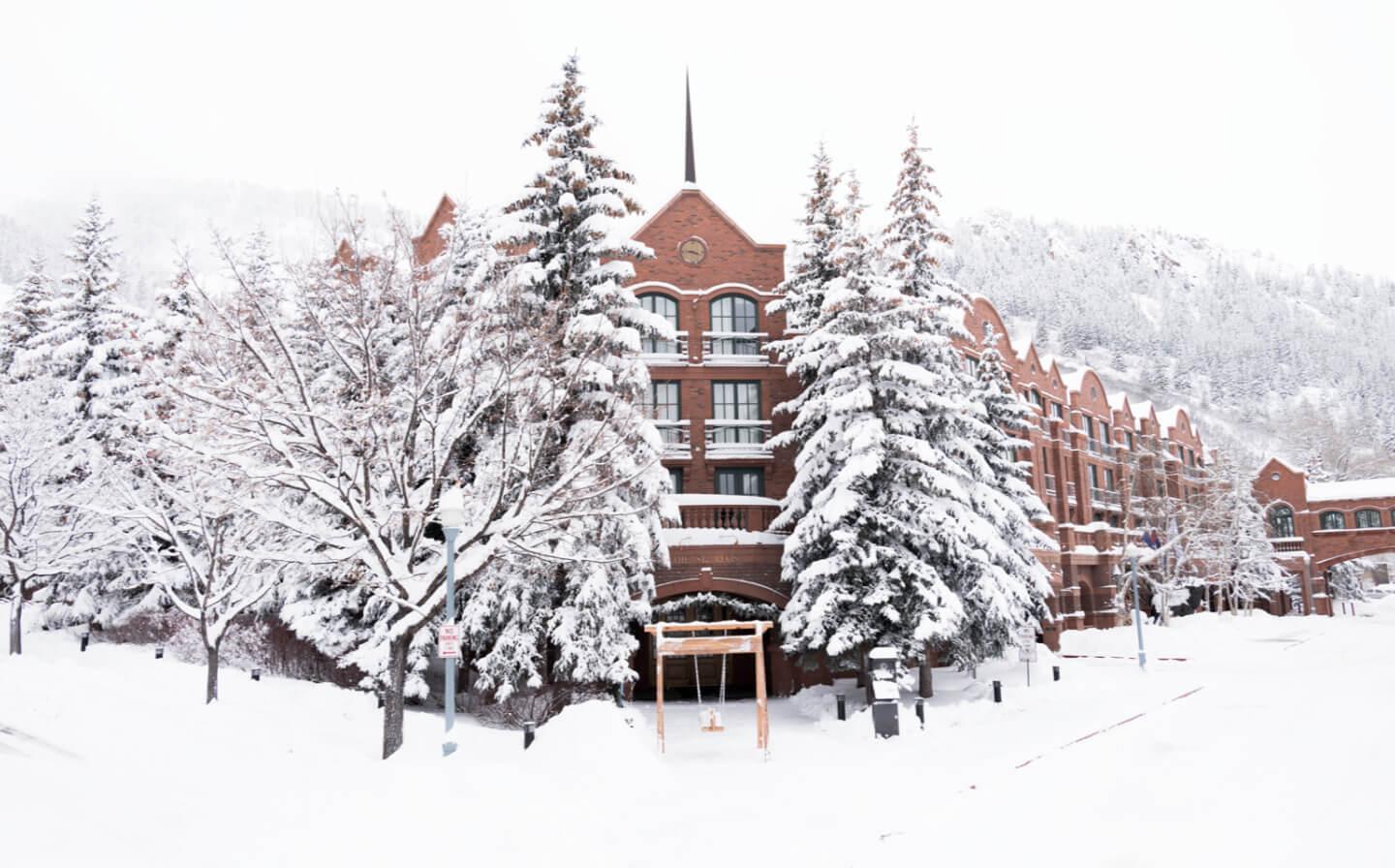 XO and The St. Regis Aspen Resort Announce Partnership Offering Elevated Travel Experiences